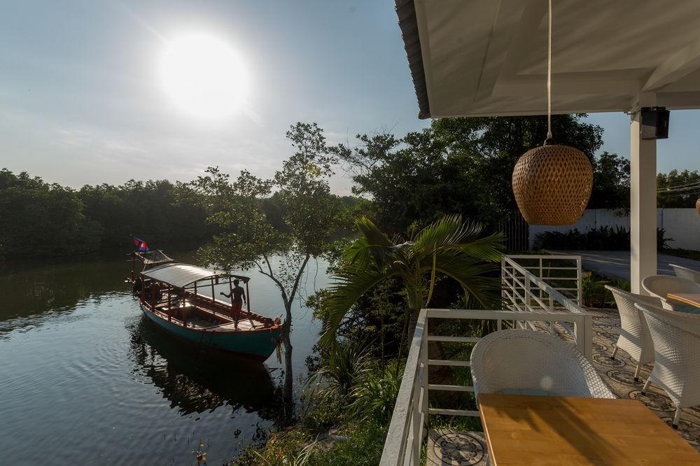 Golden River Resort Sihanoukville Exterior foto
